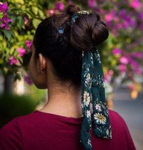 Load image into Gallery viewer, Flower Girl